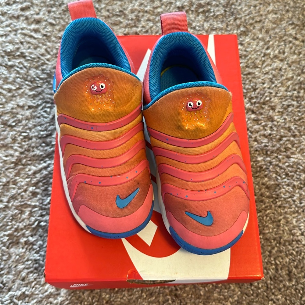 Nike Dynamo